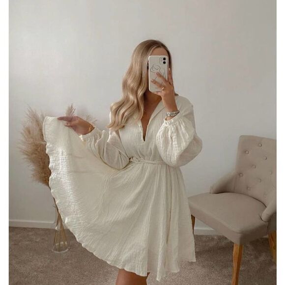 Voluminous Cream Belted Dress H&M New - Picture 1 of 6